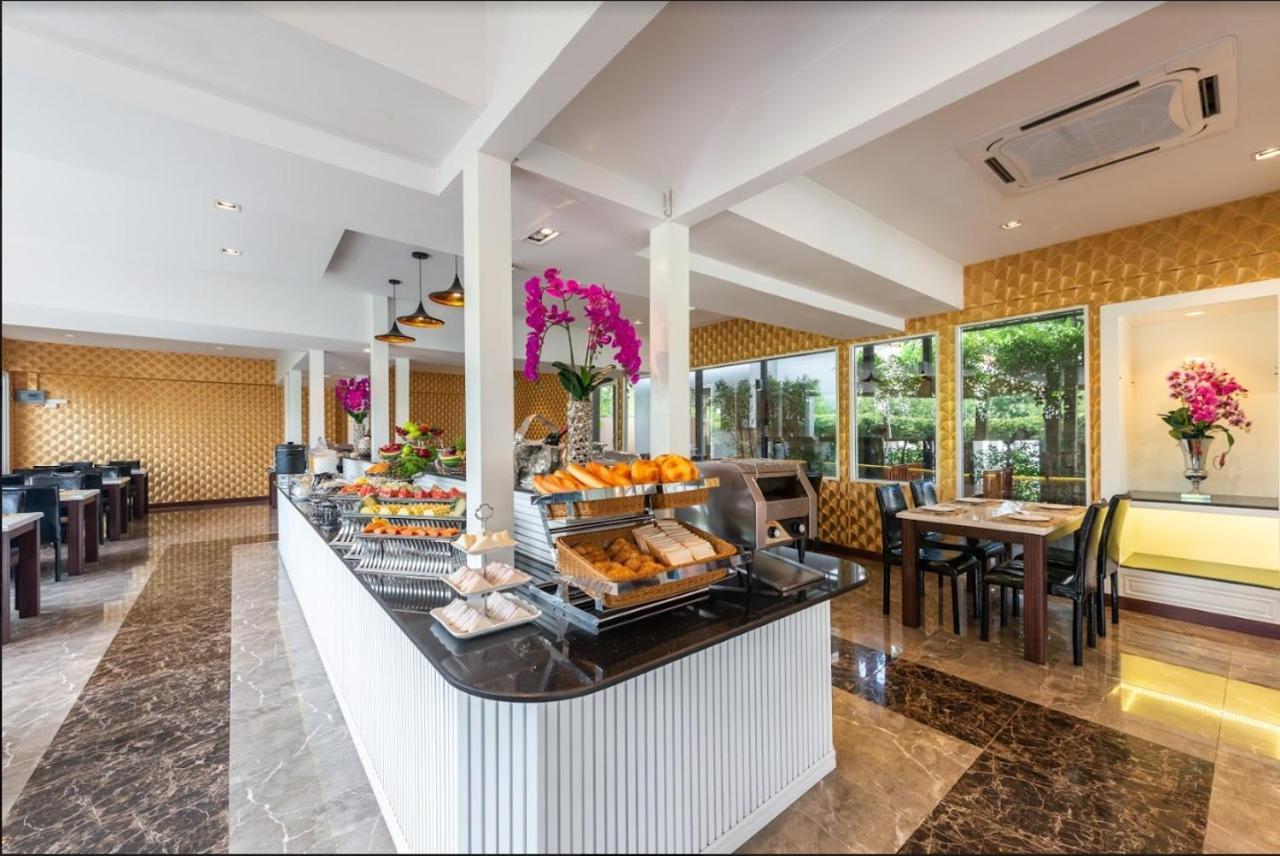 Napheera Royal Tel Ban Khlong Bang Krathiam Exterior foto