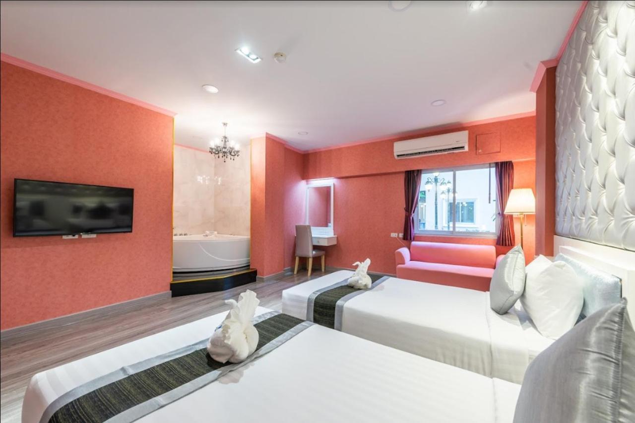 Napheera Royal Tel Ban Khlong Bang Krathiam Exterior foto