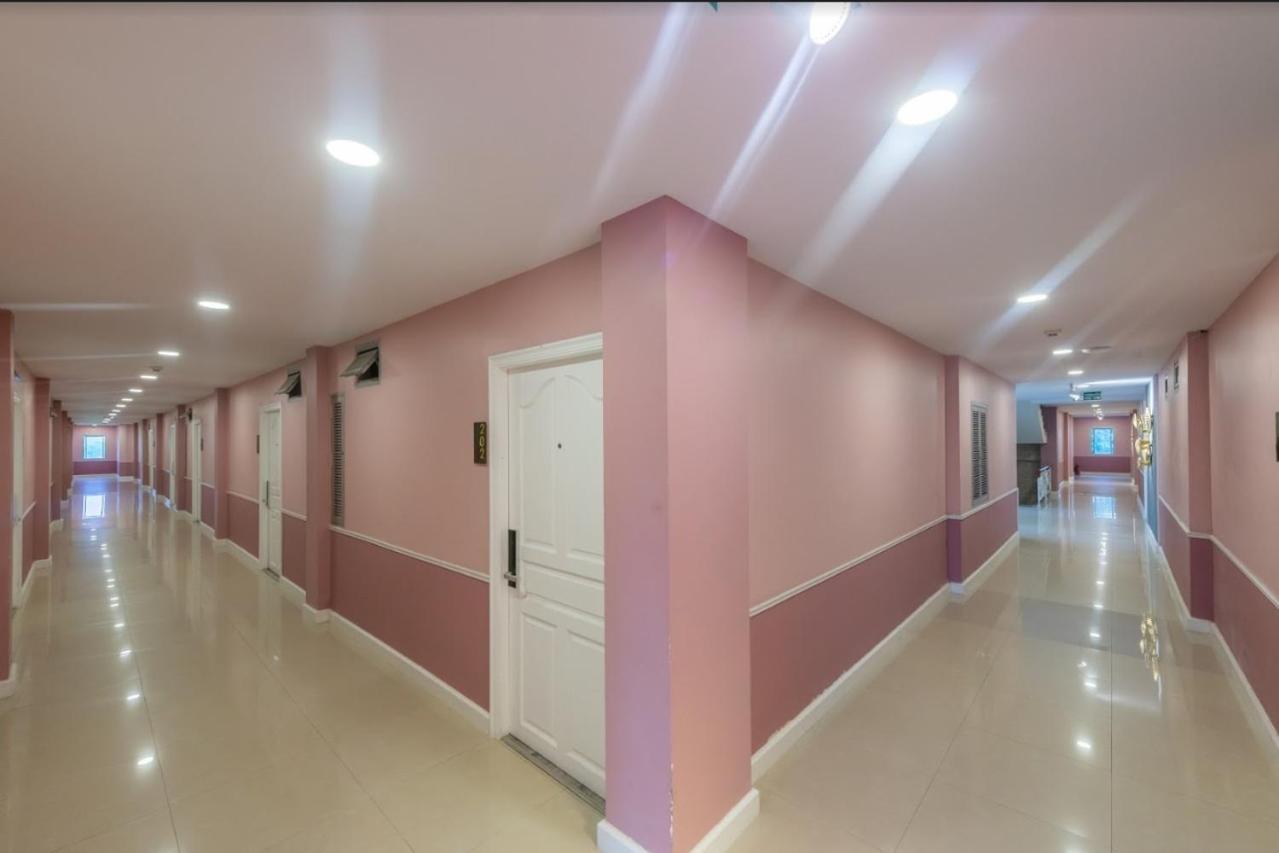 Napheera Royal Tel Ban Khlong Bang Krathiam Exterior foto